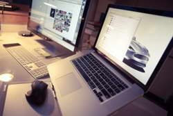 Доллар греется в лучах славы